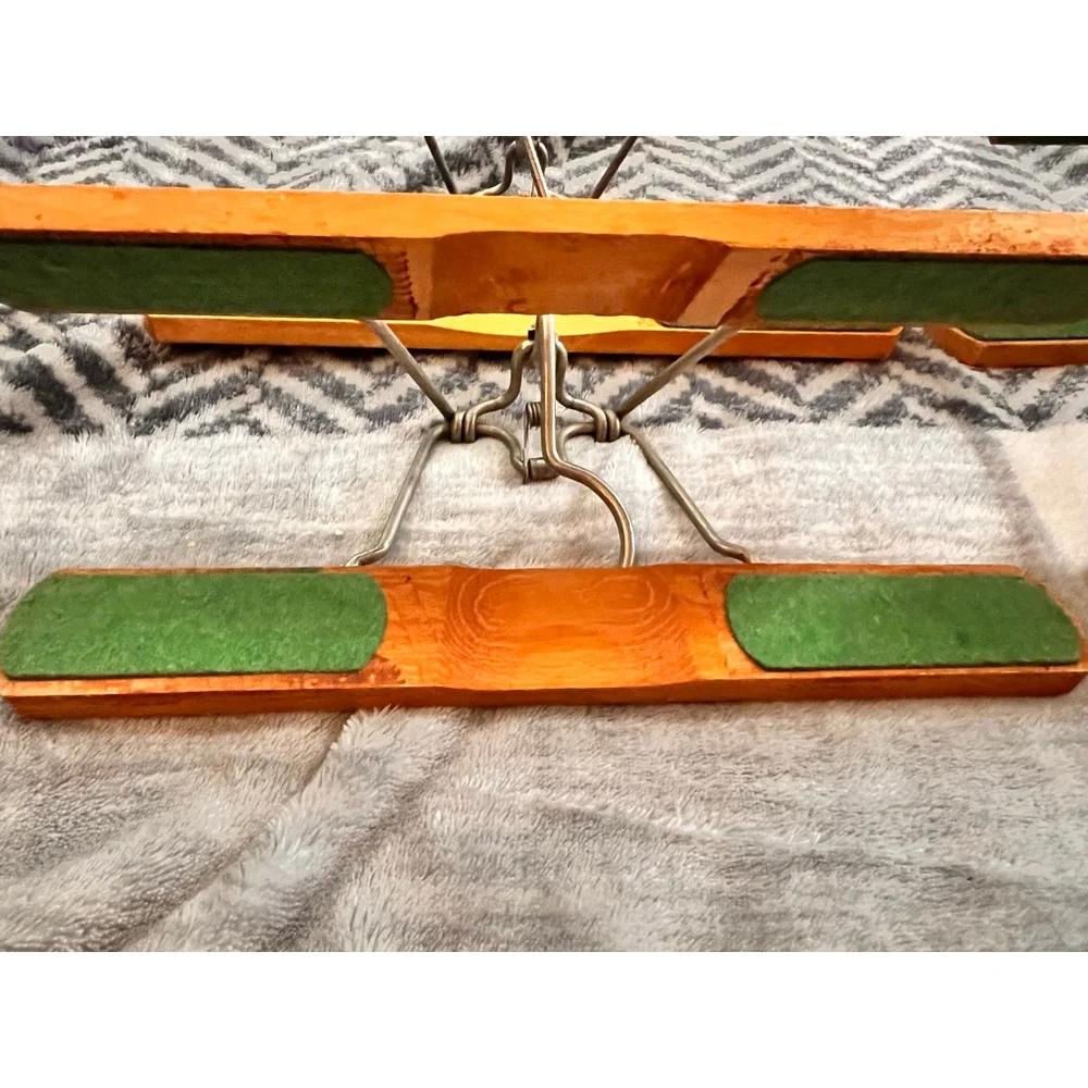 Setwell Vintage Wooden Pants Hangers Brown/Green Set of 4 - Picture 9 of 9